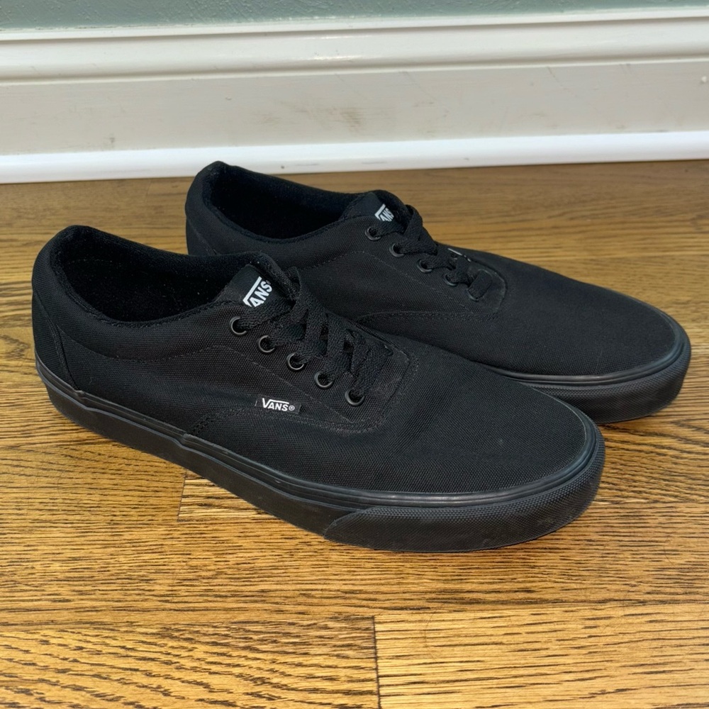 Vans Black Monochrome Canvas Lace-Up Shoe. Mens Size 11.5